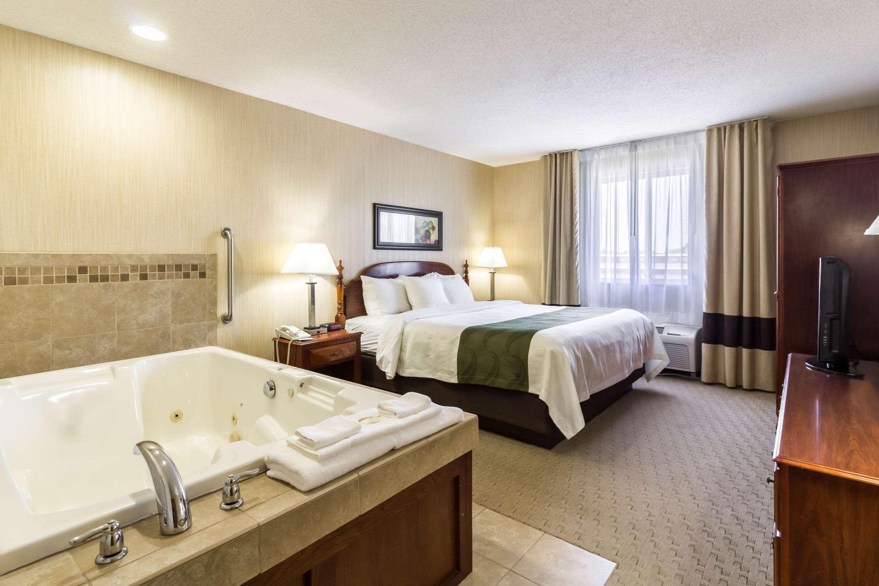 Quality Inn Marshall Mn Near University Zewnętrze zdjęcie